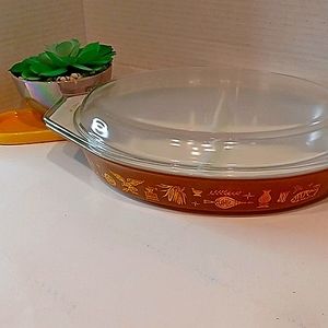 Pyrex Early American Divided Casserole Dish w/ Lid Brown Gold Embossed Graphic